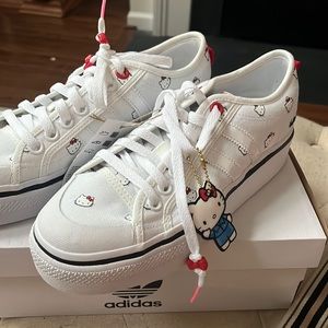 ADIDAS HELLO KITTY NIZZA PLATFORM SHOES. Size 8.5.  Never work. Brand new